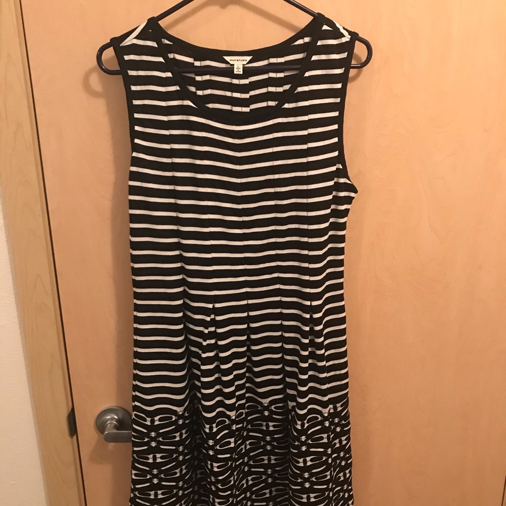 Women’s sleeveless dress